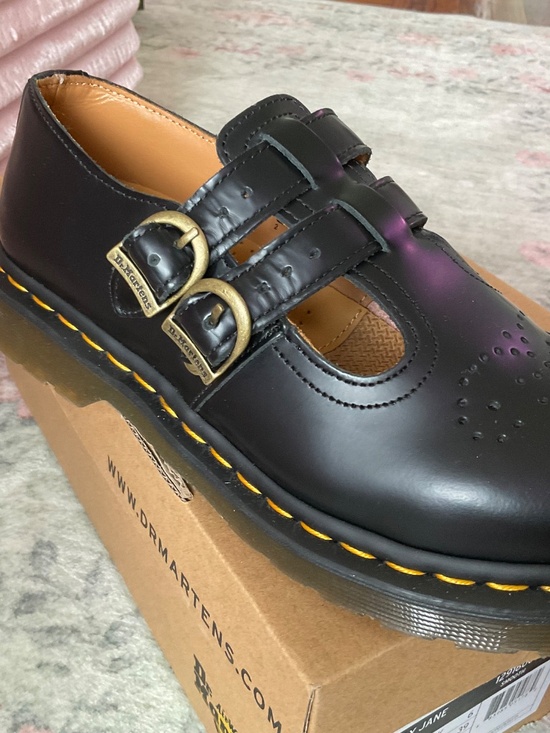 Dr. Martens Mary Jane sz8 like new - Picture 3 of 8
